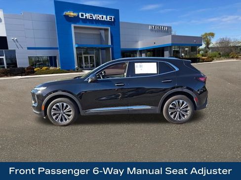 Used 2025 Buick Envision Preferred AWD/4WD image 27