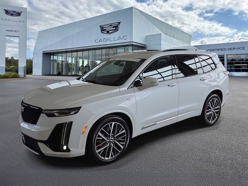 Certified 2023 Cadillac XT6 Sport image 1