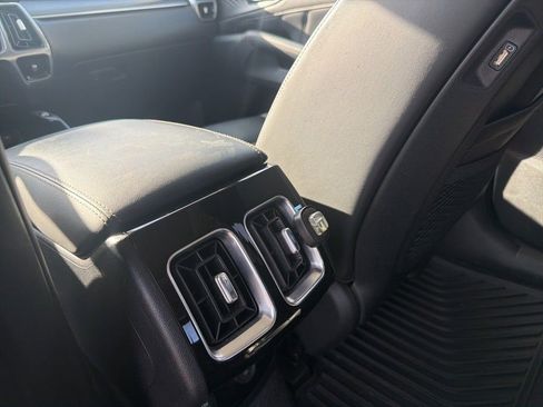 Used 2023 Kia Sorento SX image 13