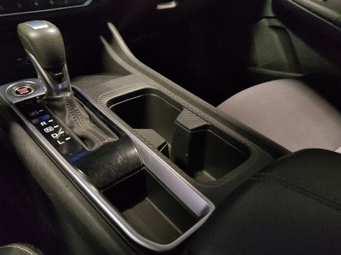 Used 2021 Nissan Sentra SV image 26