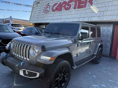 Used 2022 Jeep Wrangler Unlimited Sahara w/ Cold Weather Group AWD/4WD image 9