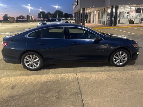 Used 2020 Chevrolet Malibu LT image 3
