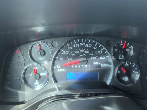Certified 2024 Chevrolet Express 2500 w/ Driver Convenience Package RWD image 16