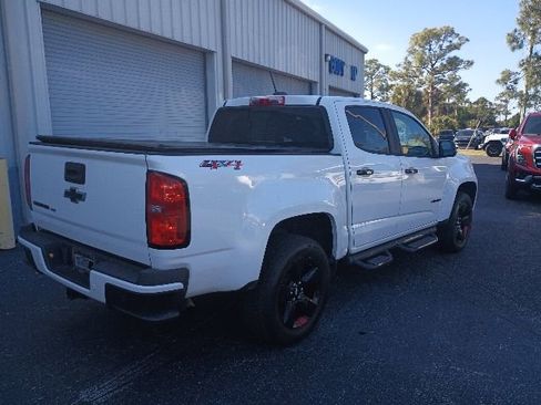Used 2019 Chevrolet Colorado LT w/ Redline Special Edition AWD/4WD image 5