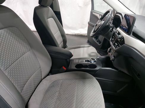 Used 2021 Ford Escape SE w/ Convenience Package image 10