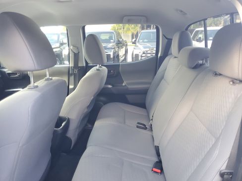 Used 2021 Toyota Tacoma 2WD Double Cab image 11