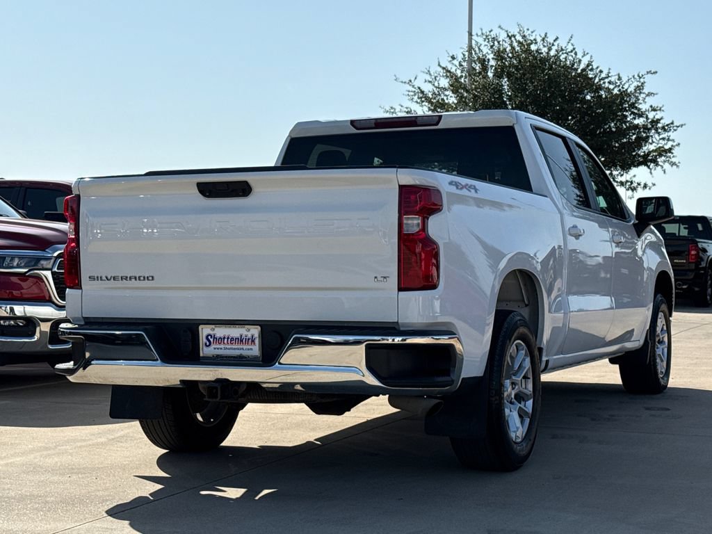 Used 2023 Chevrolet Silverado 1500 LT AWD/4WD image 9