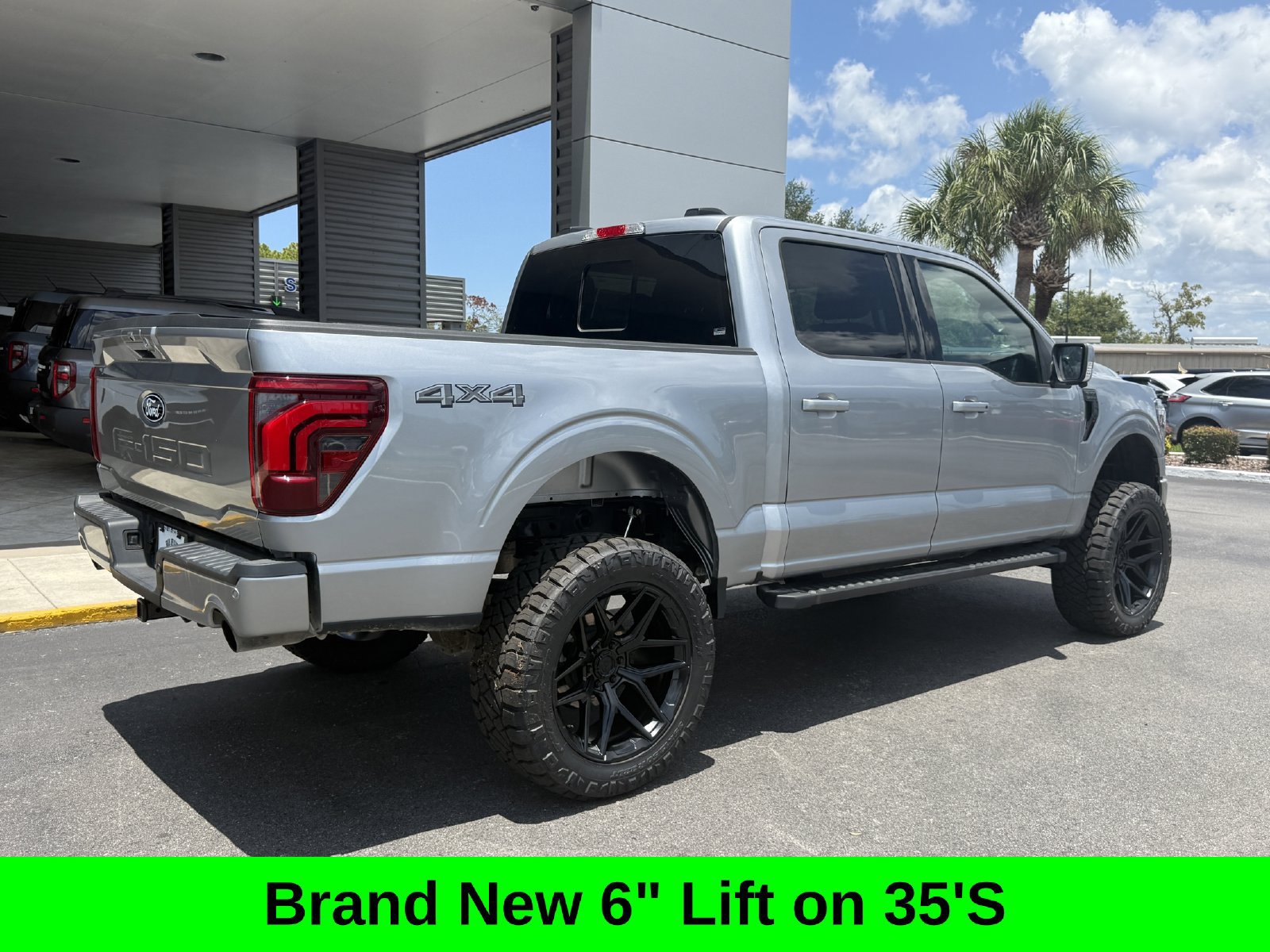 Used 2025 Ford F150 Lariat w/ Equipment Group 501A Mid AWD/4WD image 5