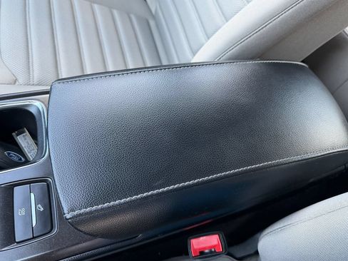 Used 2018 Ford Fusion S FWD image 19