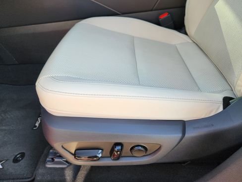 Used 2024 Lexus RX 350 FWD image 25