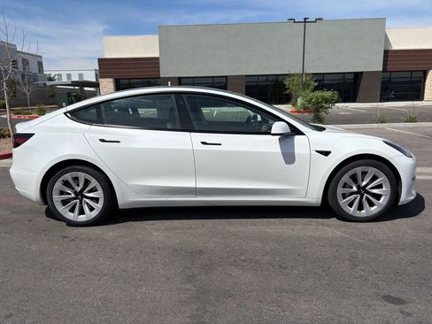 Used 2023 Tesla Model 3 Standard Range image 5