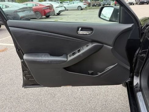 Used 2012 Nissan Altima 2.5 SL w/ 2.5SL Pkg FWD image 16