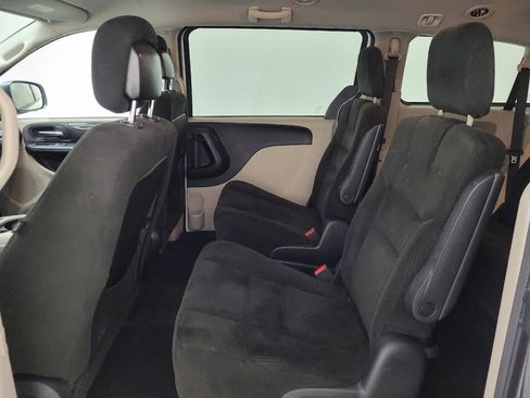 Used 2015 Dodge Grand Caravan SXT FWD image 18