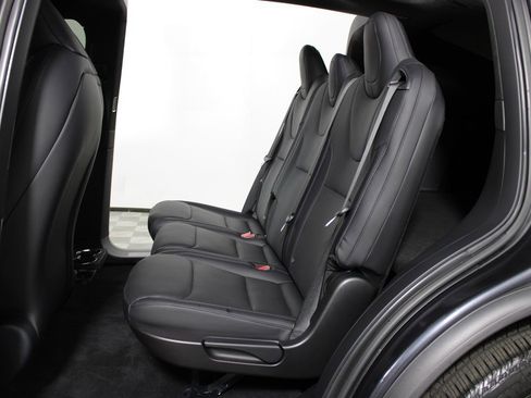 Used 2024 Tesla Model X image 26