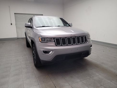Used 2021 Jeep Grand Cherokee Laredo image 14