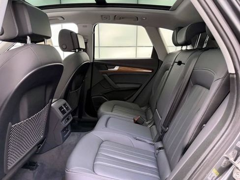 Certified 2023 Audi Q5 2.0T Premium Plus w/ Premium Plus Package AWD/4WD image 12