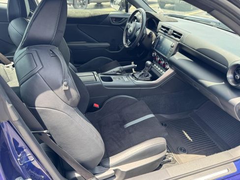 Used 2024 Toyota GR86 Premium RWD image 12