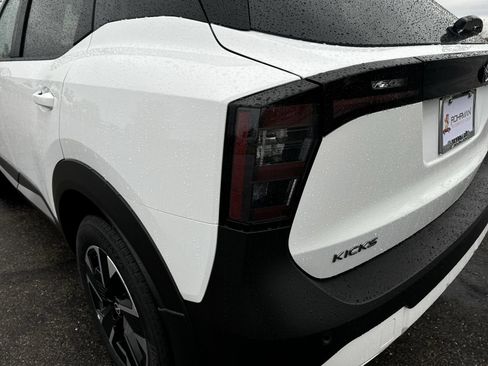 Used 2026 Nissan Kicks SV w/ Cold Weather Package AWD/4WD image 30
