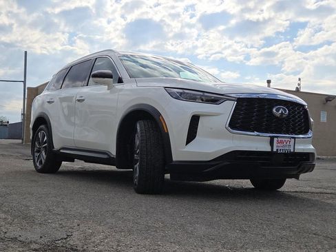 Used 2023 INFINITI QX60 Luxe image 18