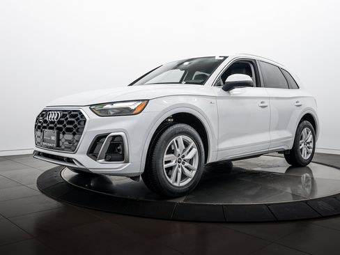 Certified 2023 Audi Q5 2.0T Premium w/ Convenience Package AWD/4WD image 7