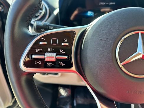 Used 2023 Mercedes-Benz GLA 250 4MATIC image 19