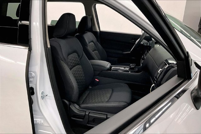 New 2026 Nissan Pathfinder SV FWD image 40