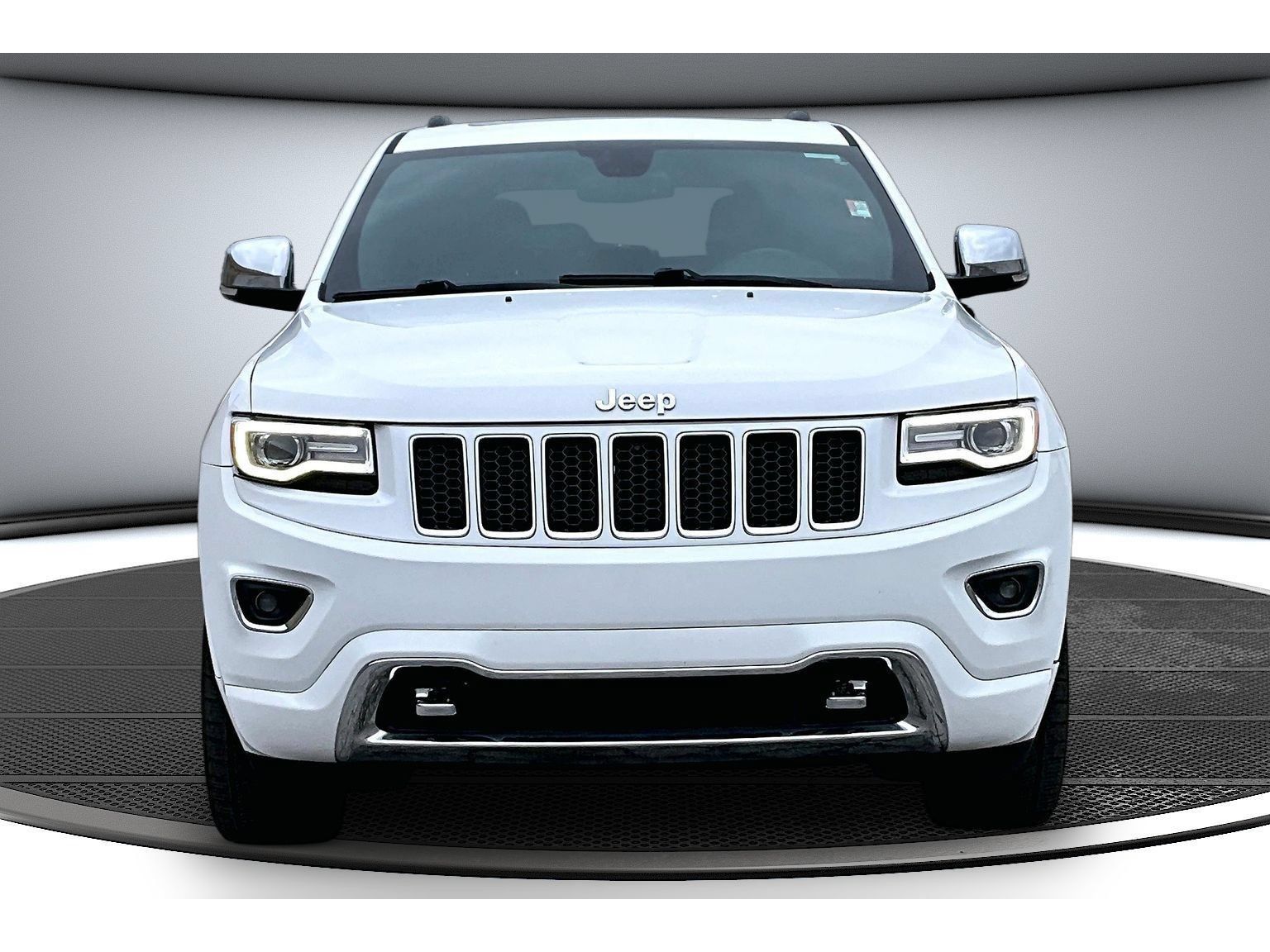 Used 2016 Jeep Grand Cherokee Overland AWD/4WD image 4