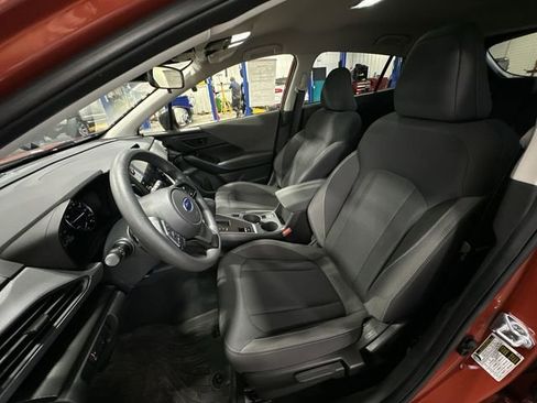 Used 2025 Subaru Crosstrek 2.0i Premium image 17