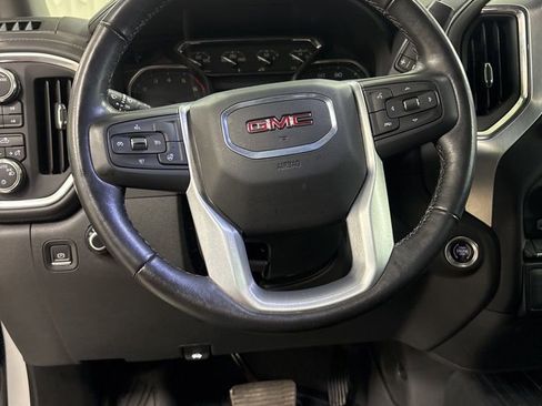 Used 2022 GMC Sierra 1500 SLE w/ X31 Off-Road Package AWD/4WD image 13
