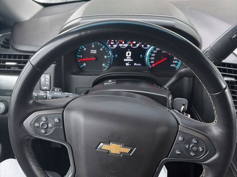 Used 2017 Chevrolet Suburban LT AWD/4WD image 6