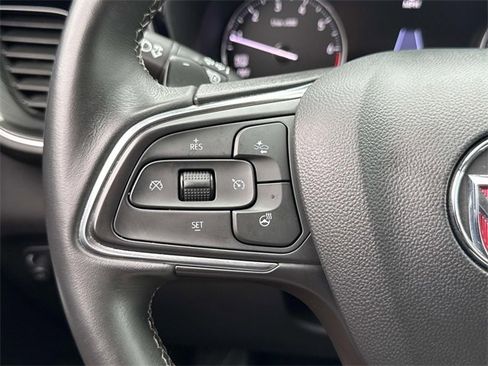 Used 2023 Buick Envision Essence image 26