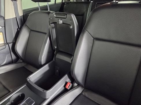 Used 2018 Volkswagen Atlas SE FWD image 21