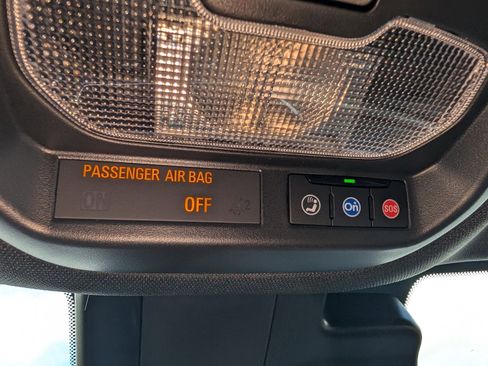 Used 2025 Chevrolet Trax RS w/ Driver Confidence Package image 19