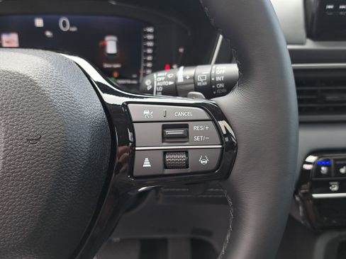 New 2025 Honda Pilot Elite image 24