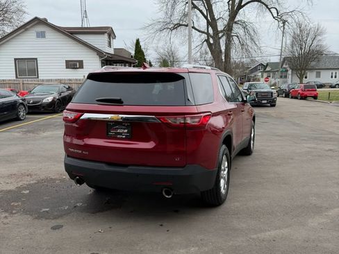 Used 2018 Chevrolet Traverse LT image 8