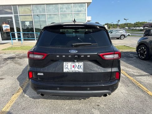 Used 2023 Ford Escape ST-Line w/ Tech Pack #1 FWD image 5