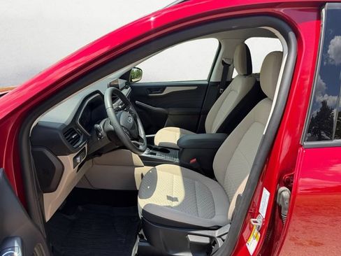 Used 2022 Ford Escape SE w/ SE Sport Appearance Package AWD/4WD image 9
