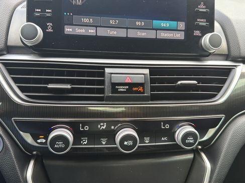Used 2020 Honda Accord Sport image 17