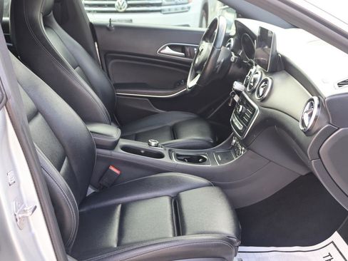 Used 2018 Mercedes-Benz CLA 250 4MATIC image 13