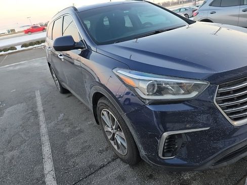 Used 2017 Hyundai Santa Fe SE image 5