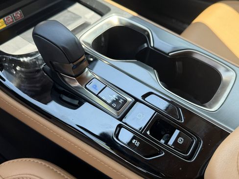 Used 2024 Lexus NX 250 FWD image 13