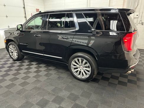 Used 2023 GMC Yukon Denali AWD/4WD image 6
