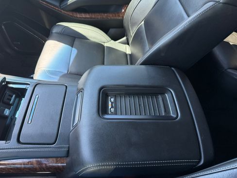 Used 2017 Chevrolet Tahoe Premier AWD/4WD image 14