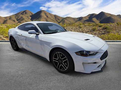 Used 2018 Ford Mustang Premium RWD image 5