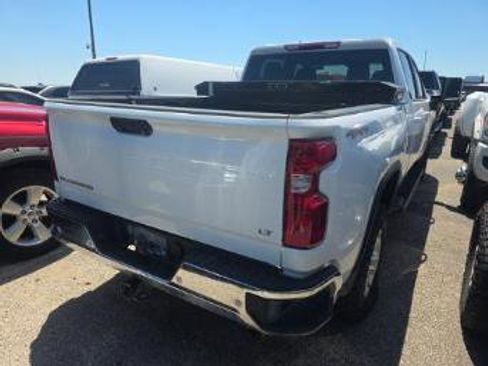 Used 2023 Chevrolet Silverado 2500 LT w/ Convenience Package AWD/4WD image 4