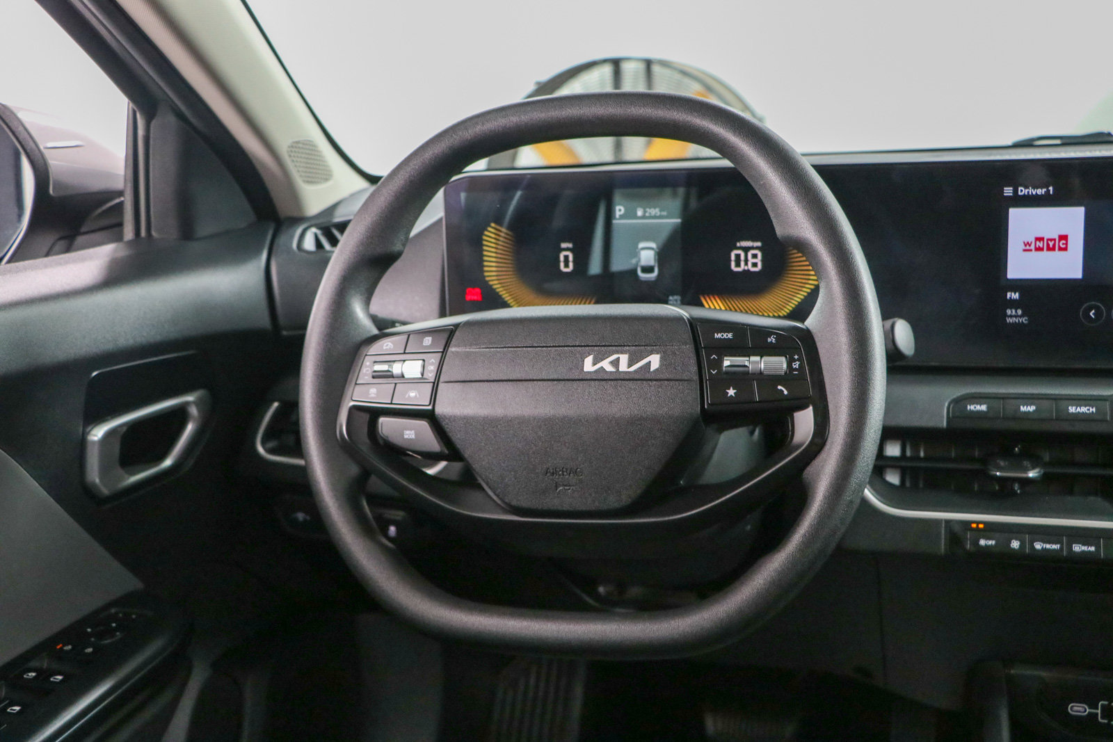 Used 2025 Kia K4 FWD image 12