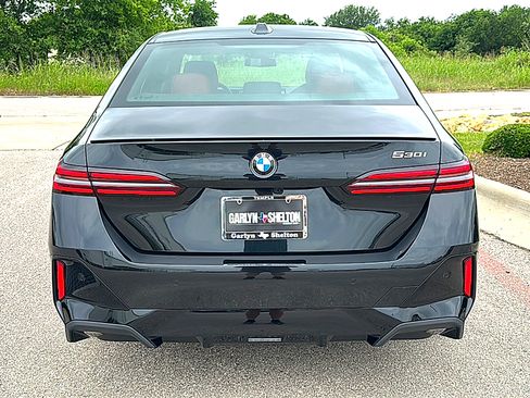 New 2027 BMW 530i w/ M Sport Package RWD image 7