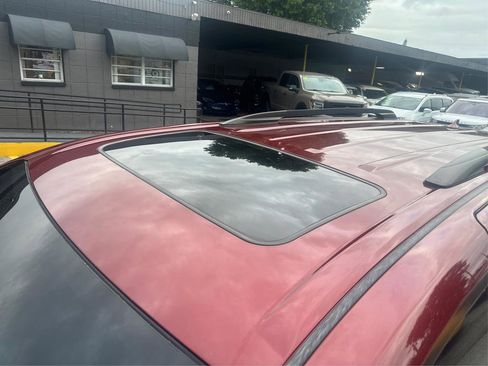 Used 2019 Toyota Sienna XLE image 11