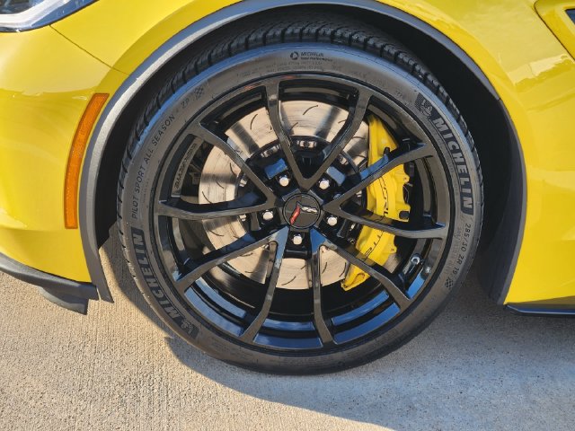 Used 2019 Chevrolet Corvette Grand Sport RWD image 16
