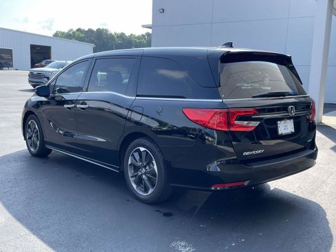 Used 2024 Honda Odyssey Elite image 5